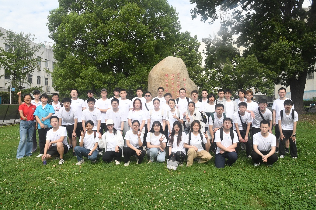 光学集团图片1.png